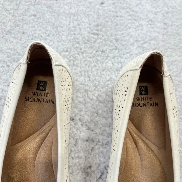 Women's White Mountain Off White Surprise Ballet Flat Shoes Size 7.5 M - Picture 2 of 10